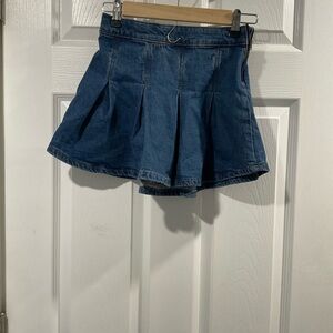 Stylish Blue Denim Skirt